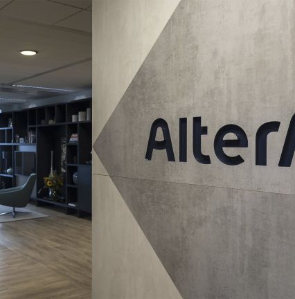 Altera versneld op weg naar Parijs - Interieur van Altera